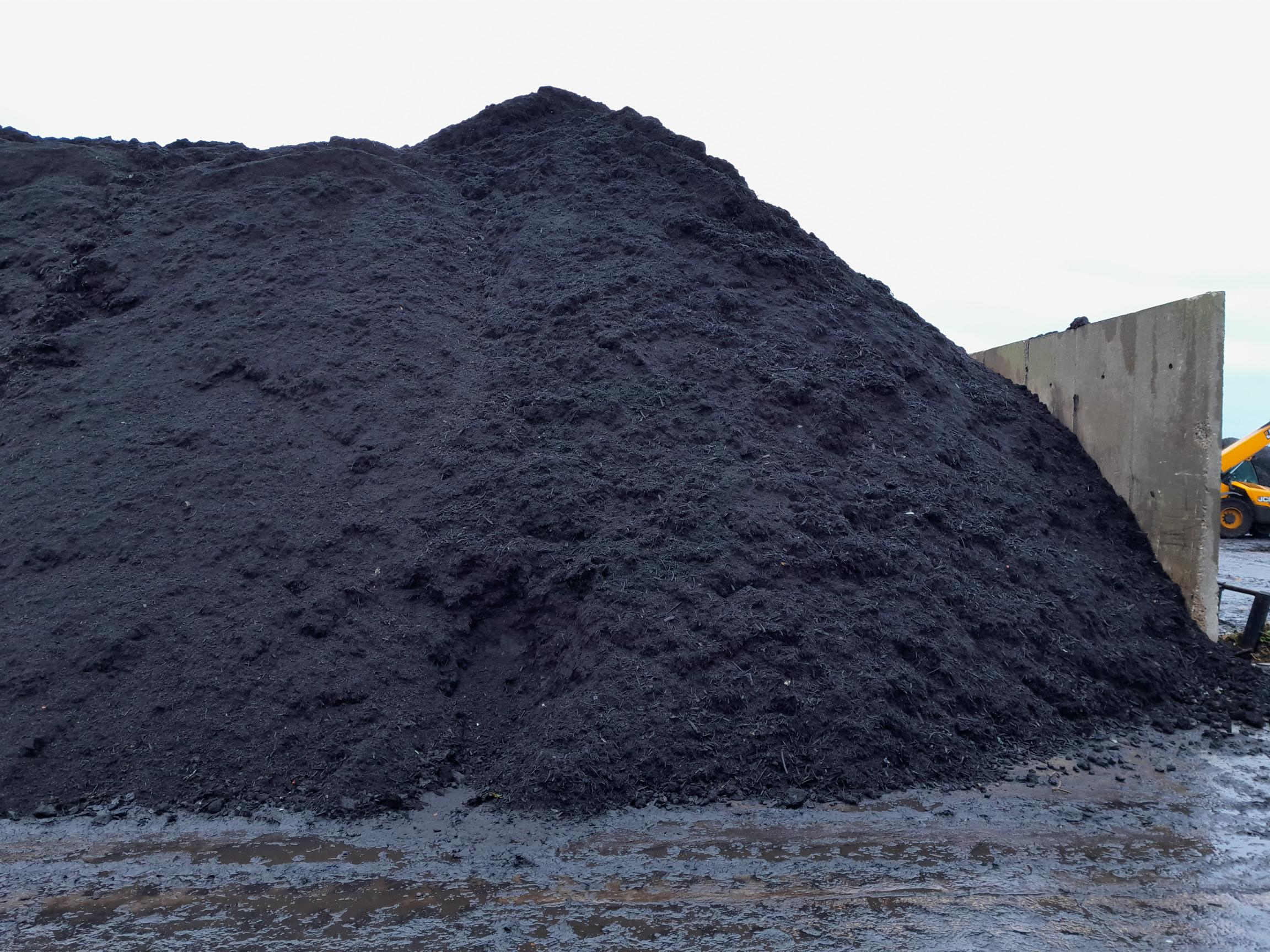 compost-pile-compost-uk
